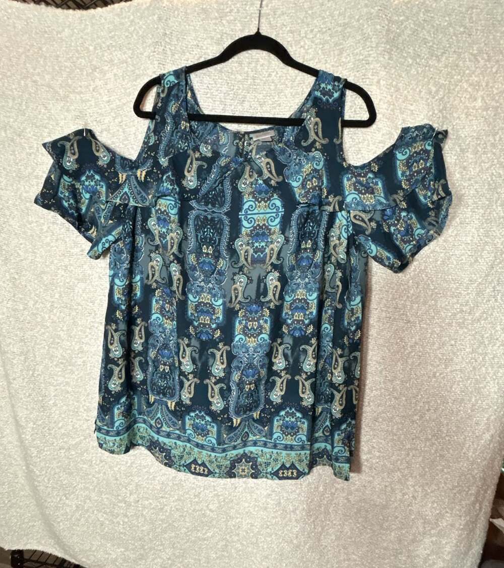 Avenue Cold Shoulder Blouse Size 18 Blue Paisley Top